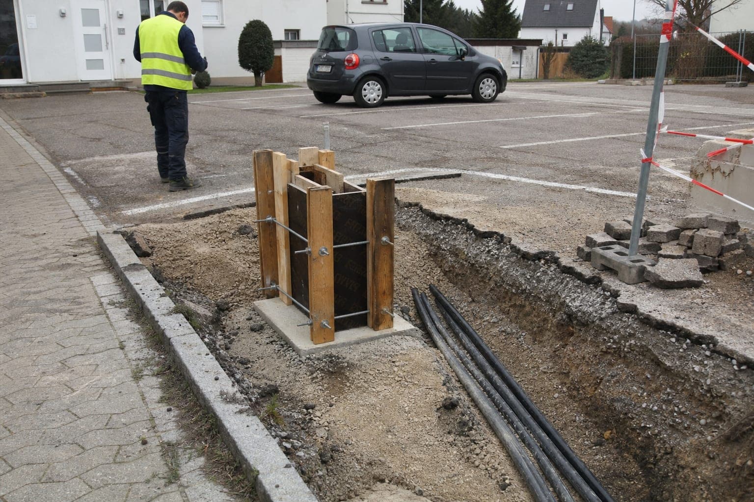 Tiefbau-Leistung: E-Ladesäulen & Ladeinfrastruktur